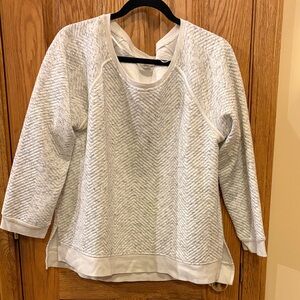 Cable & Gauge Cream and Gray Knit Top
